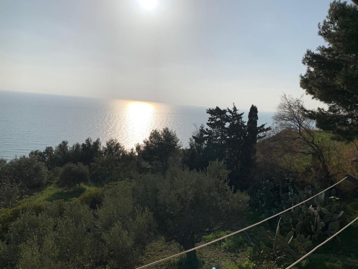 Villa Alfonso Con Vista Mare Сикулиана Марина Екстериор снимка